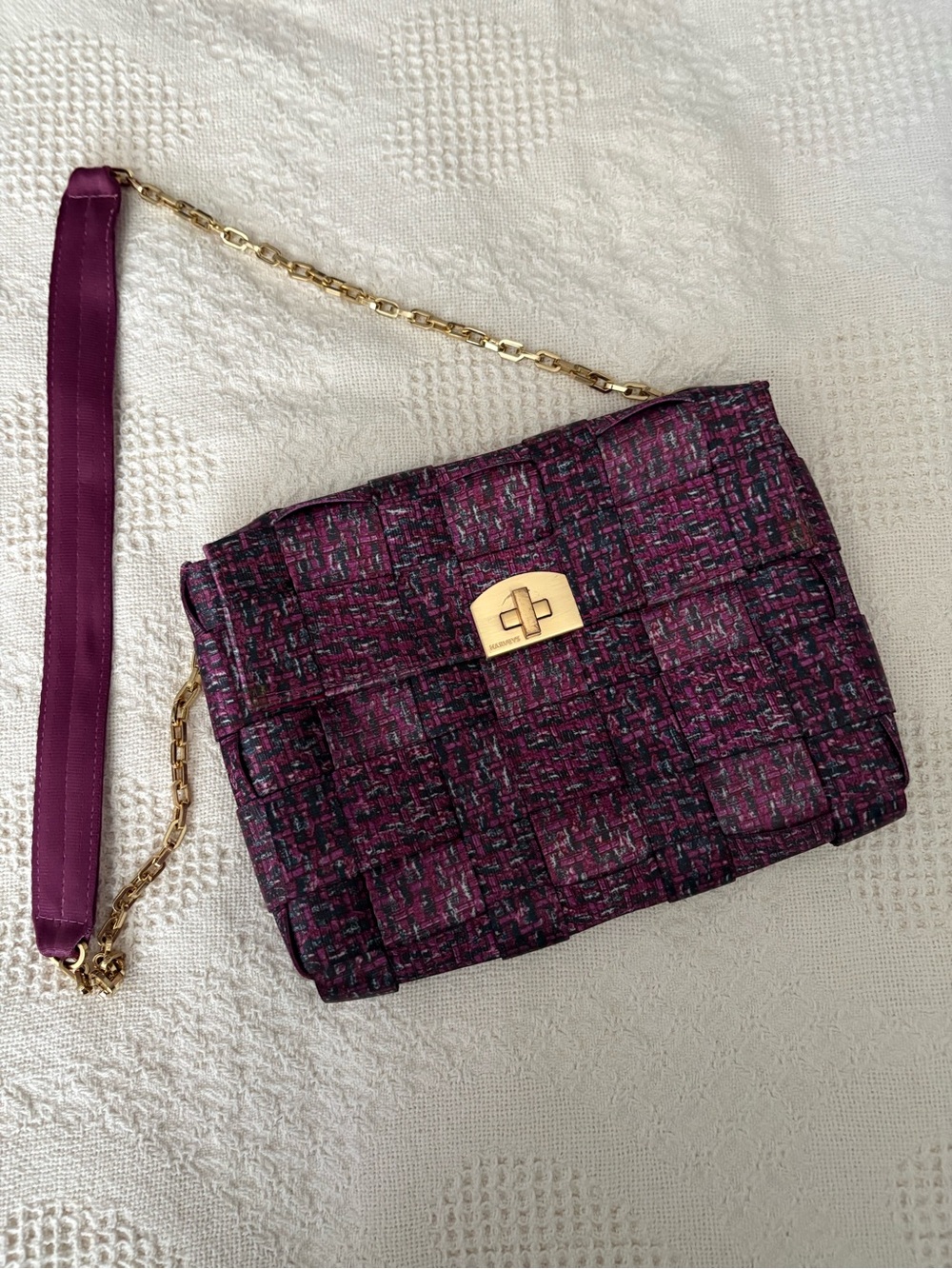 Plum Quilted Tweed Crossbody Bag with Gold-Tone Chain Strap
